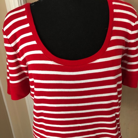 Red stripe women’s top. Light sweater like new - Picture 4 of 6